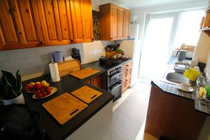 Kitchen- click for photo gallery